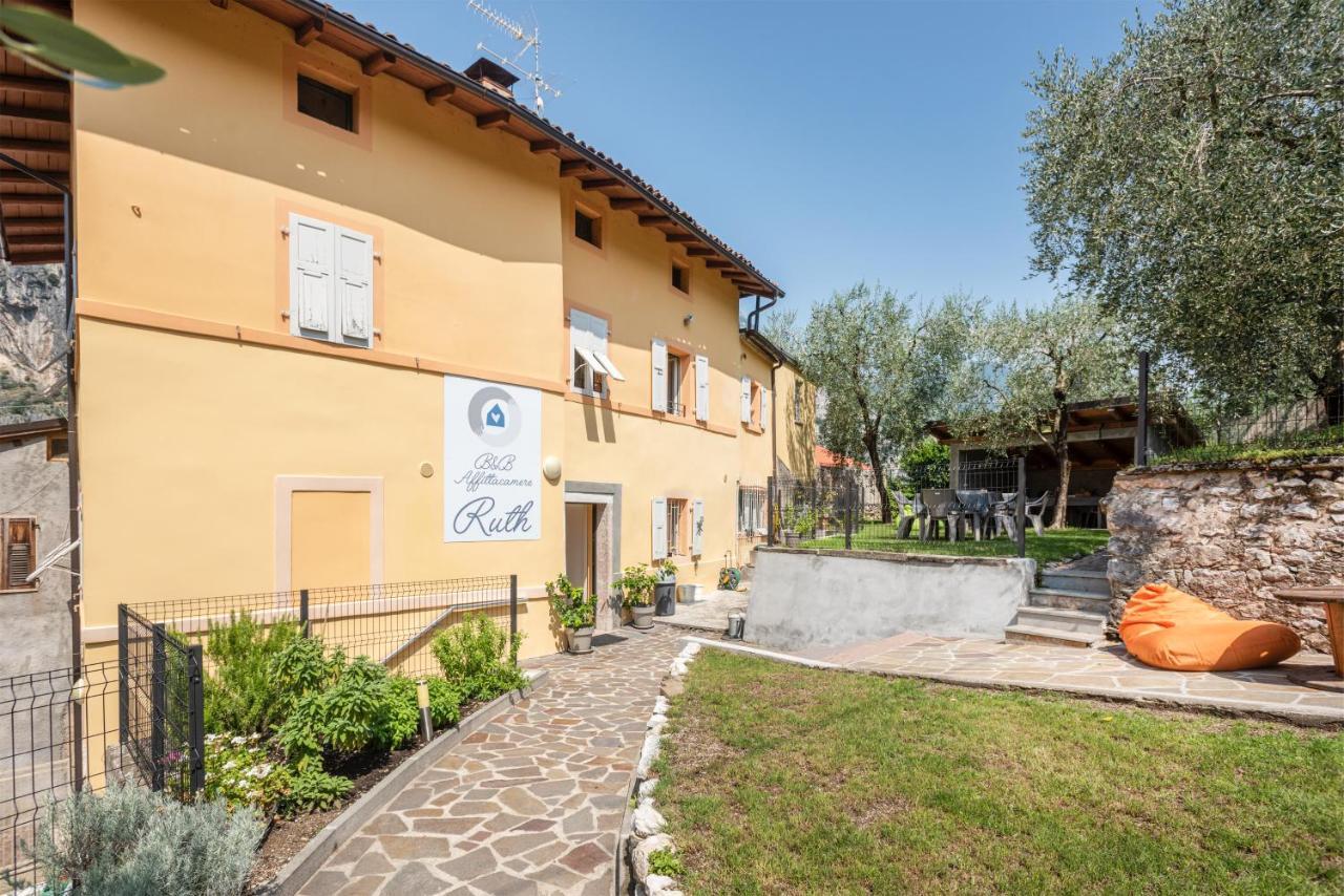 B&B Ruth Arco Exterior photo
